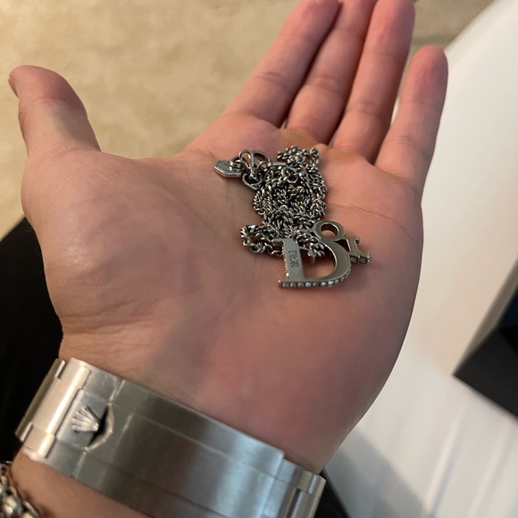 DIOR OBLIQUE PENDANT NECKLACE - Picture 6 of 6